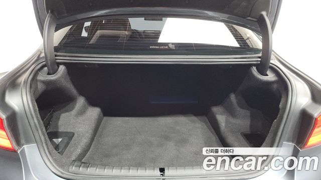 BMW 5-Series 530i M Sport Package Plus