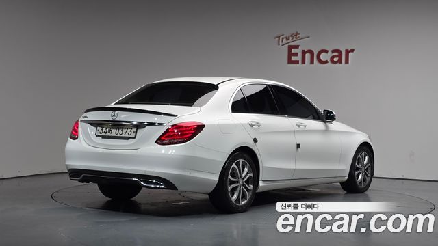 Mercedes-Benz C-Class C200 Avantgarde