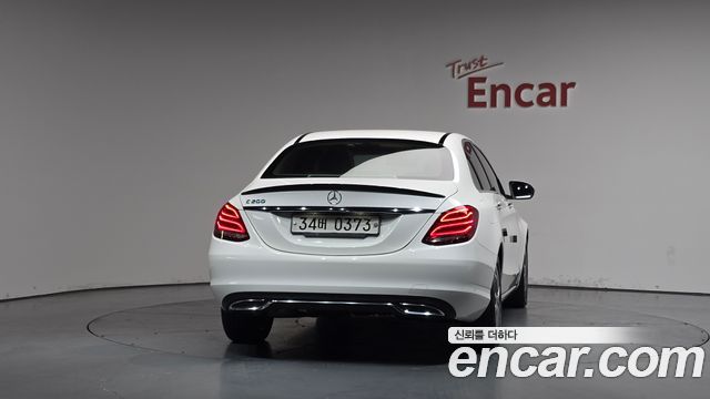 Mercedes-Benz C-Class C200 Avantgarde