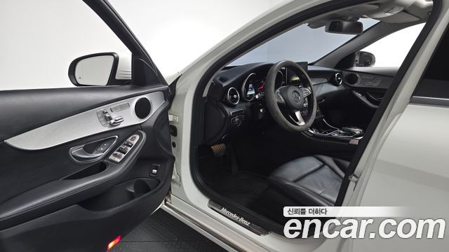 Mercedes-Benz C-Class C200 Avantgarde