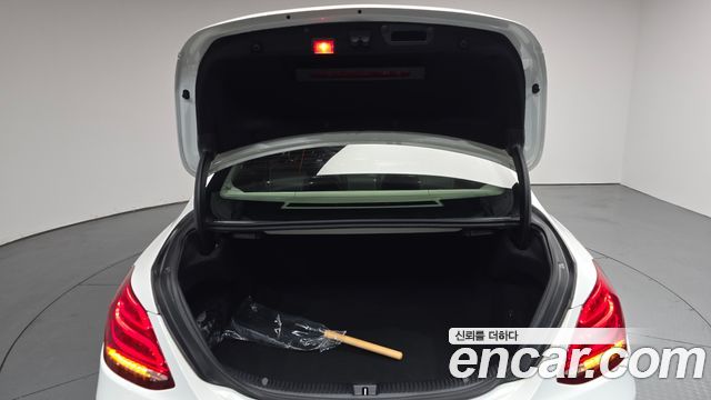 Mercedes-Benz C-Class C200 Avantgarde
