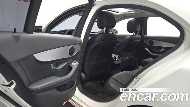 Mercedes-Benz C-Class C200 Avantgarde