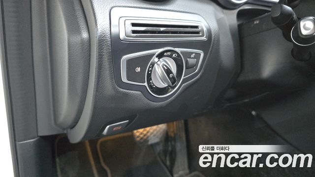Mercedes-Benz C-Class C200 Avantgarde
