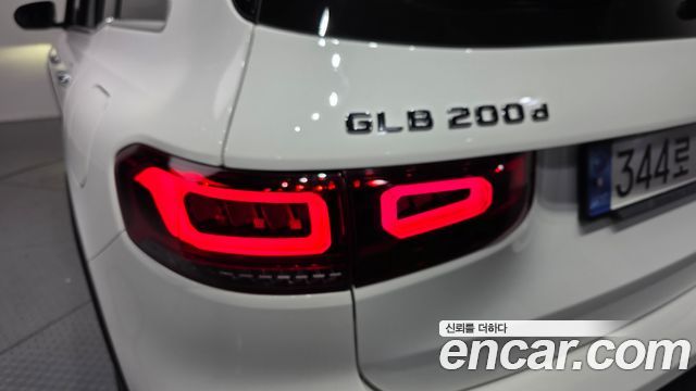 Mercedes-Benz GLB-Class GLB200 d