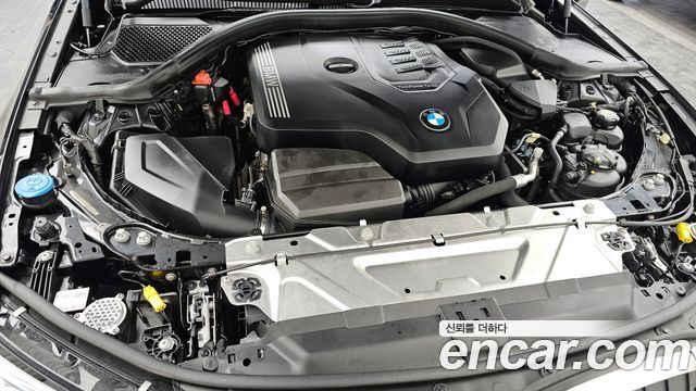 BMW 3-Series 320i