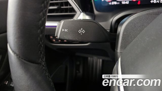 BMW 3-Series 320i
