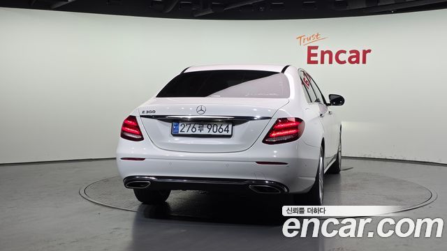 Mercedes-Benz E-Class E200 Avantgarde