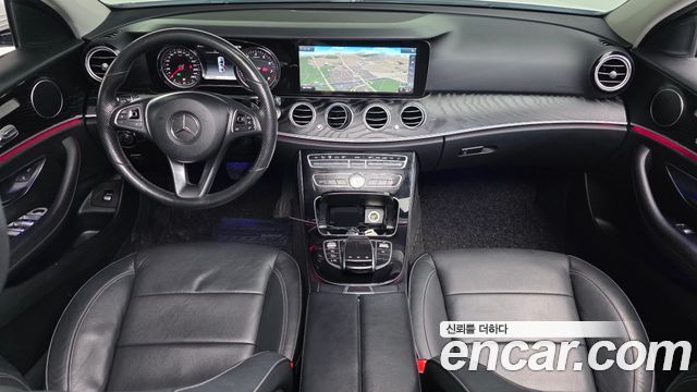 Mercedes-Benz E-Class E200 Avantgarde