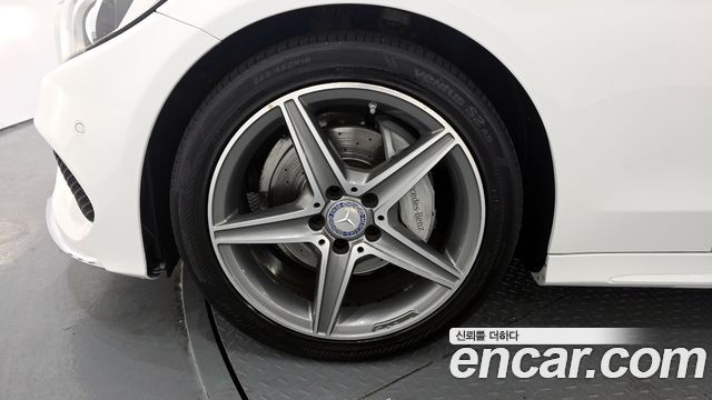 Mercedes-Benz C-Class C200 AMG Line