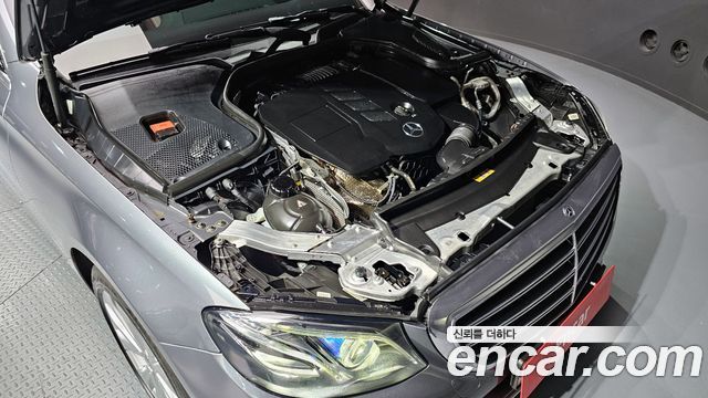 Mercedes-Benz E-Class E220d 4MATIC Exclusive