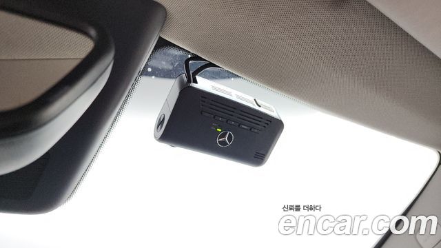 Mercedes-Benz GLA-Class GLA220