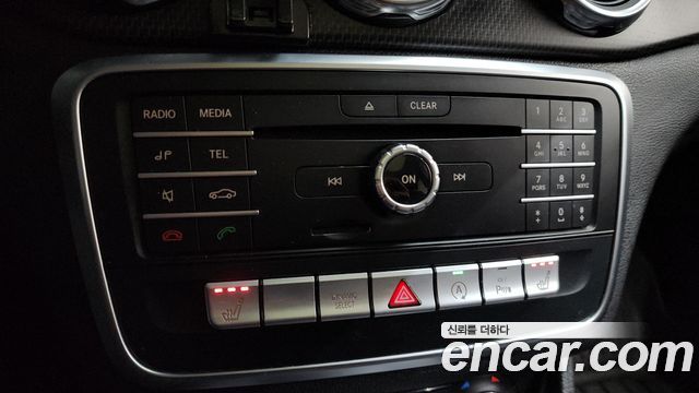 Mercedes-Benz GLA-Class GLA220