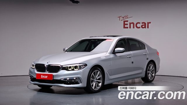 BMW 5Series (G30) 520i Luxury