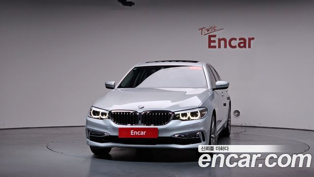 BMW 5Series (G30) 520i Luxury