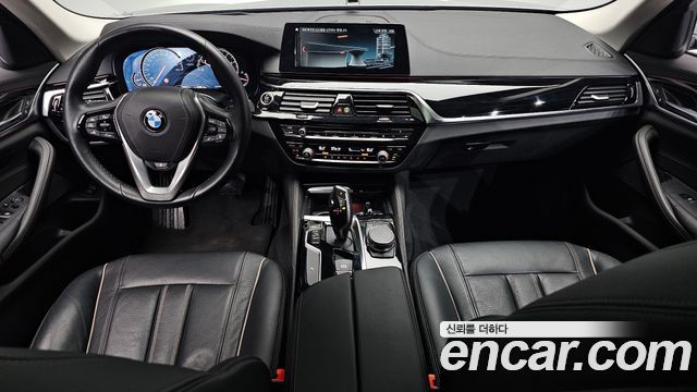 BMW 5Series (G30) 520i Luxury