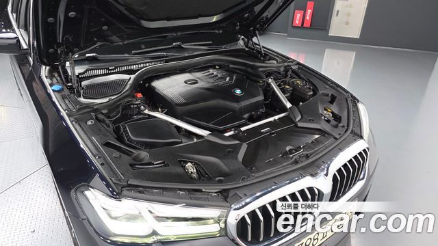 BMW 5-Series 530i M Sport Package