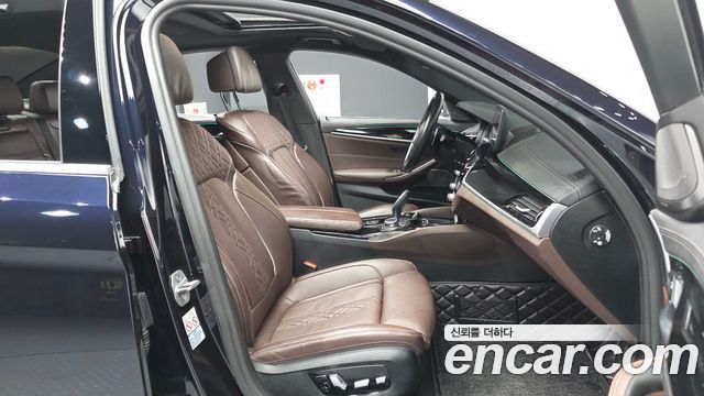 BMW 5-Series 530i M Sport Package