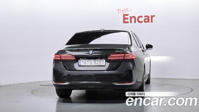 BMW 5-Series 520i