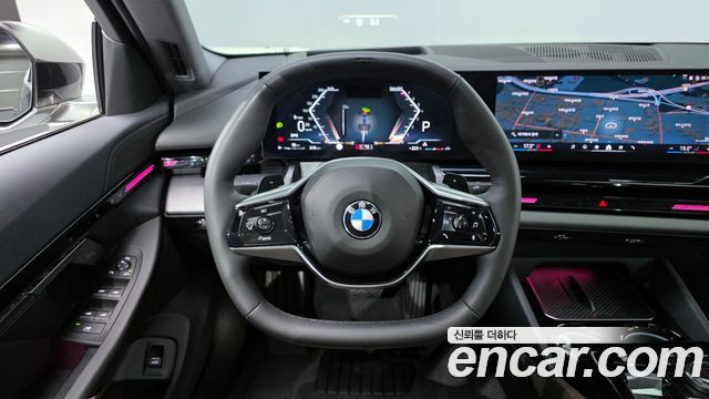 BMW 5-Series 520i