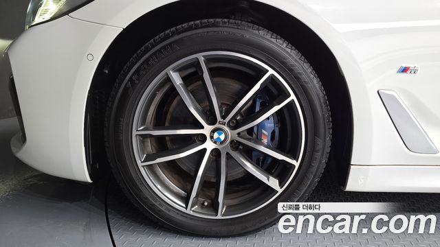 BMW 5-Series 523d M Sport