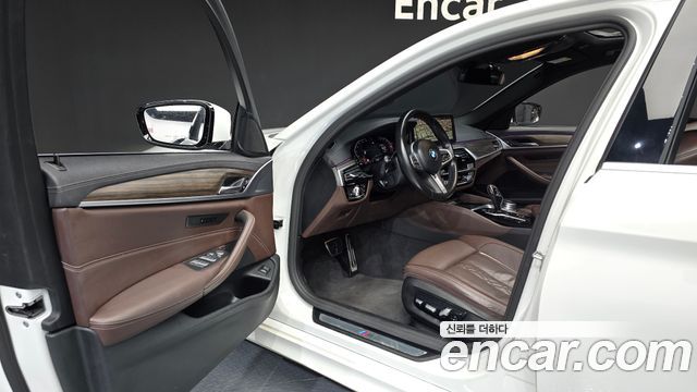 BMW 5-Series 523d M Sport