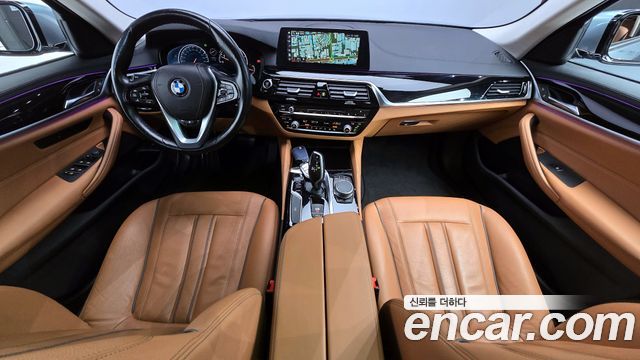 BMW 5-Series 520i Luxury
