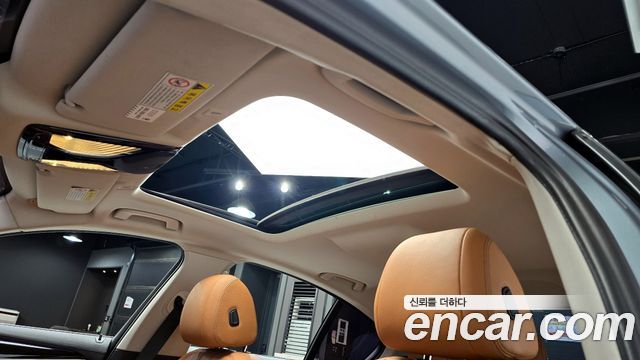 BMW 5-Series 520i Luxury