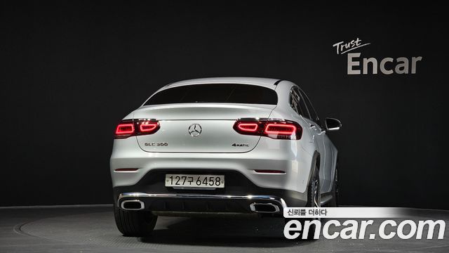 Mercedes-Benz GLC-Class GCL300 4MATIC Coupe
