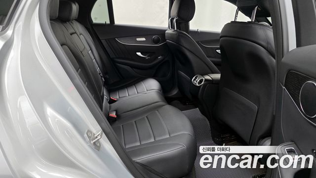 Mercedes-Benz GLC-Class GCL300 4MATIC Coupe