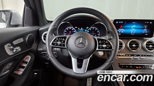 Mercedes-Benz GLC-Class GCL300 4MATIC Coupe