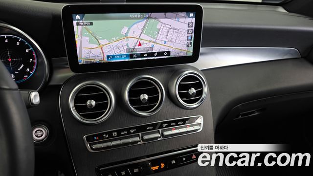 Mercedes-Benz GLC-Class GCL300 4MATIC Coupe