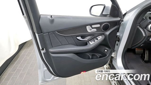 Mercedes-Benz GLC-Class GCL300 4MATIC Coupe