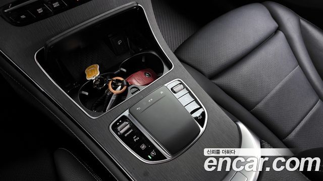 Mercedes-Benz GLC-Class GCL300 4MATIC Coupe