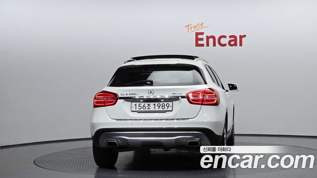 Mercedes-Benz GLA-Class GLA200 d 4MATIC