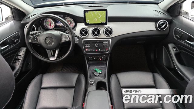 Mercedes-Benz GLA-Class GLA200 d 4MATIC