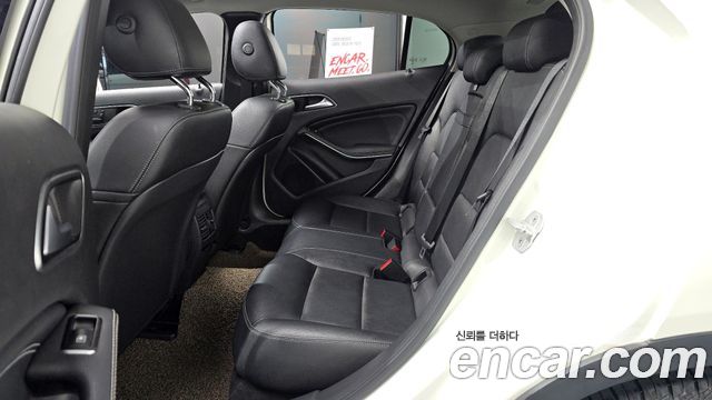 Mercedes-Benz GLA-Class GLA200 d 4MATIC