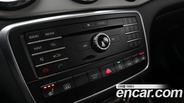 Mercedes-Benz GLA-Class GLA200 d 4MATIC