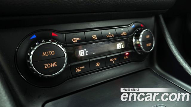Mercedes-Benz GLA-Class GLA200 d 4MATIC