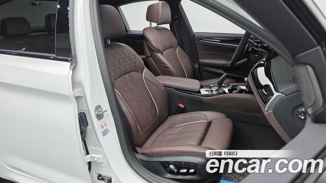 BMW 5-Series 530i M Sport Package