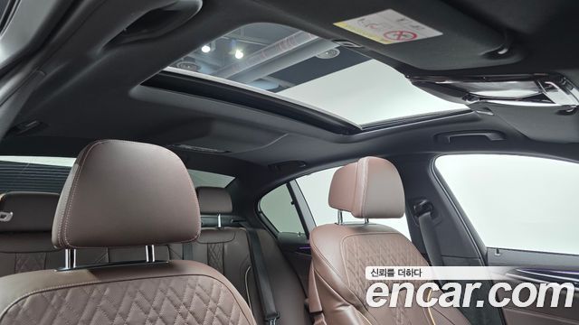 BMW 5-Series 530i M Sport Package