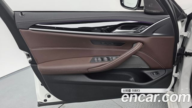 BMW 5-Series 530i M Sport Package