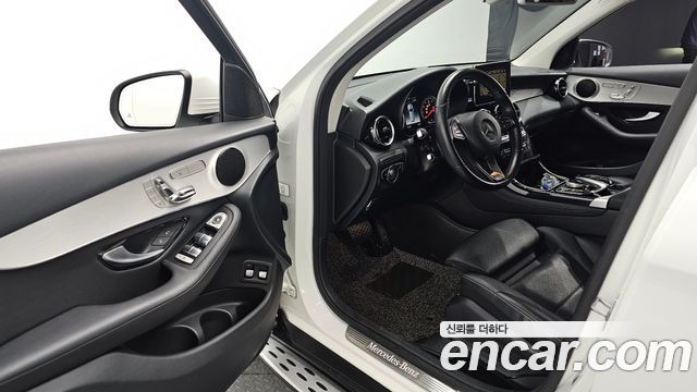 Mercedes-Benz GLC-Class GLC350e 4MATIC