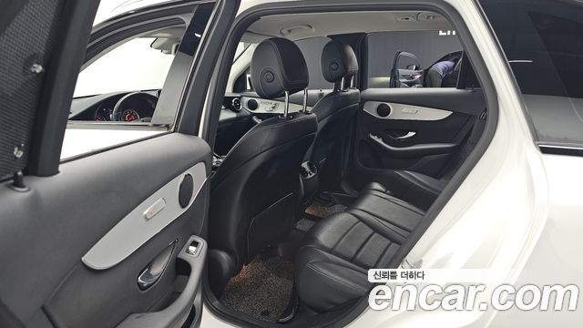 Mercedes-Benz GLC-Class GLC350e 4MATIC