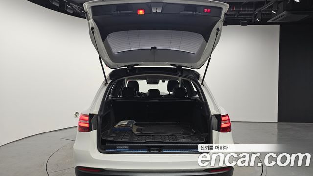 Mercedes-Benz GLC-Class GLC350e 4MATIC