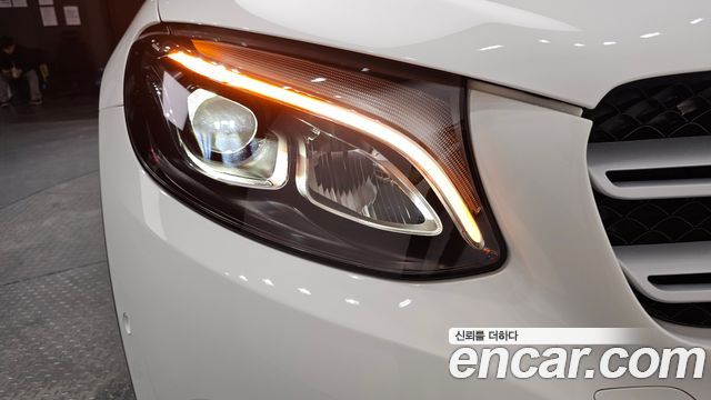 Mercedes-Benz GLC-Class GLC350e 4MATIC