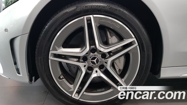 Mercedes-Benz C-Class C300e 4MATIC AMG Line
