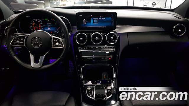 Mercedes-Benz C-Class C300e 4MATIC AMG Line