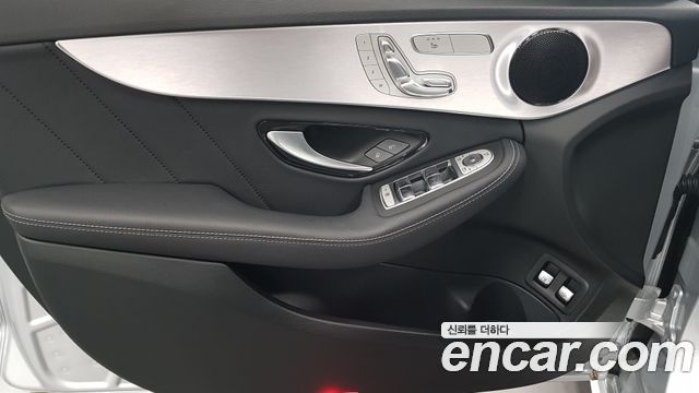 Mercedes-Benz C-Class C300e 4MATIC AMG Line