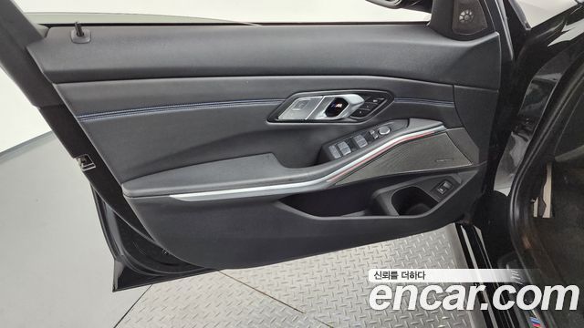 BMW 3-Series 320i M Sport