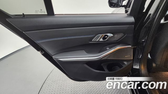 BMW 3-Series 320i M Sport
